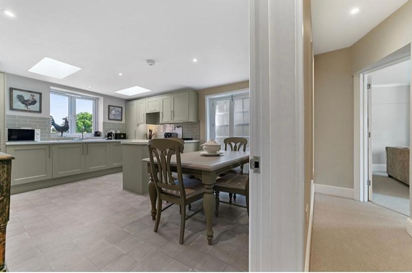 119 Northgate St - Delightful One Bedroom Apartment With Fantastic Living Space Bury St. Edmunds Exterior photo